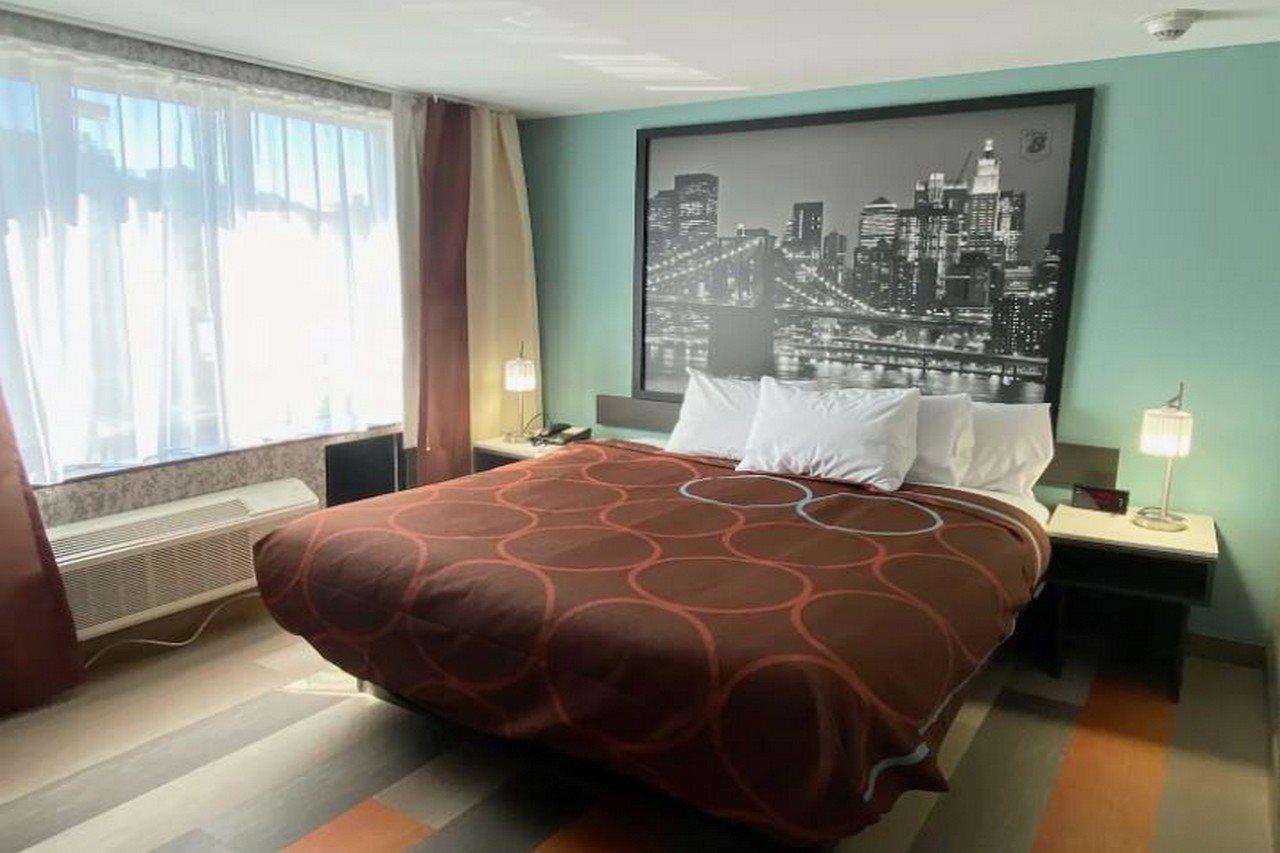 Super 8 By Wyndham Brooklyn Williamsburg Hotel Nova Iorque Exterior foto