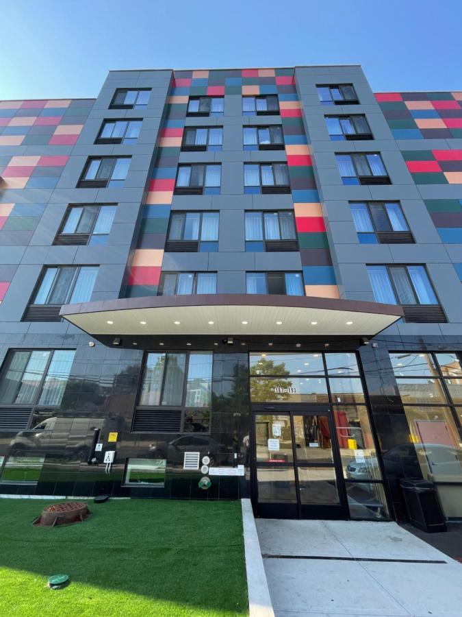 Super 8 By Wyndham Brooklyn Williamsburg Hotel Nova Iorque Exterior foto